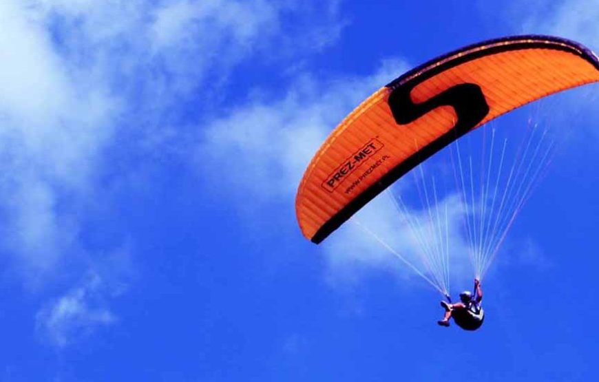 PARAGLIDING IN BIR-BILLING