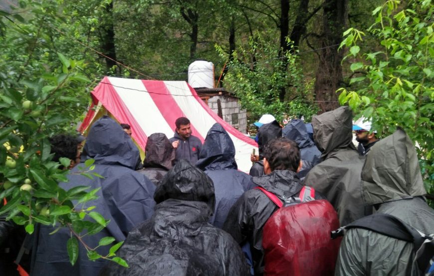 GRAHAN VILLAGE TREK