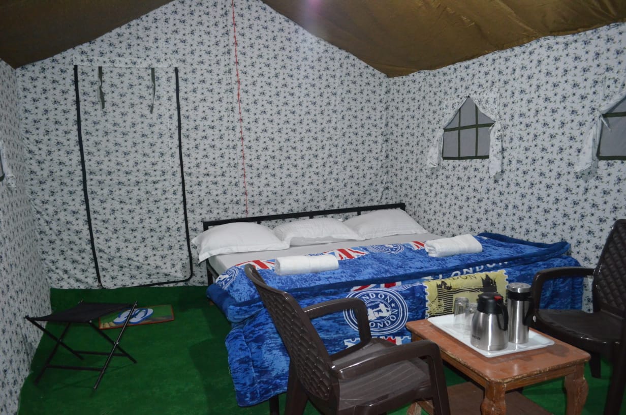 Camping in Manali