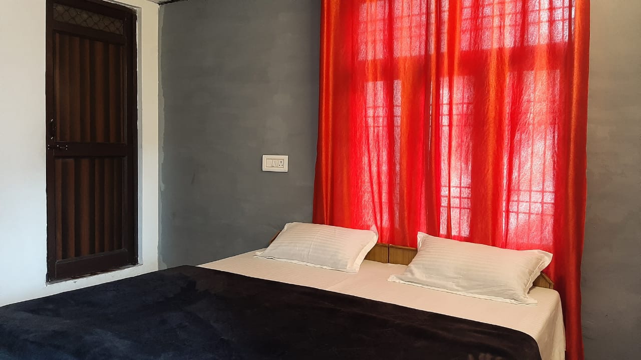 Private Room With Mountain View